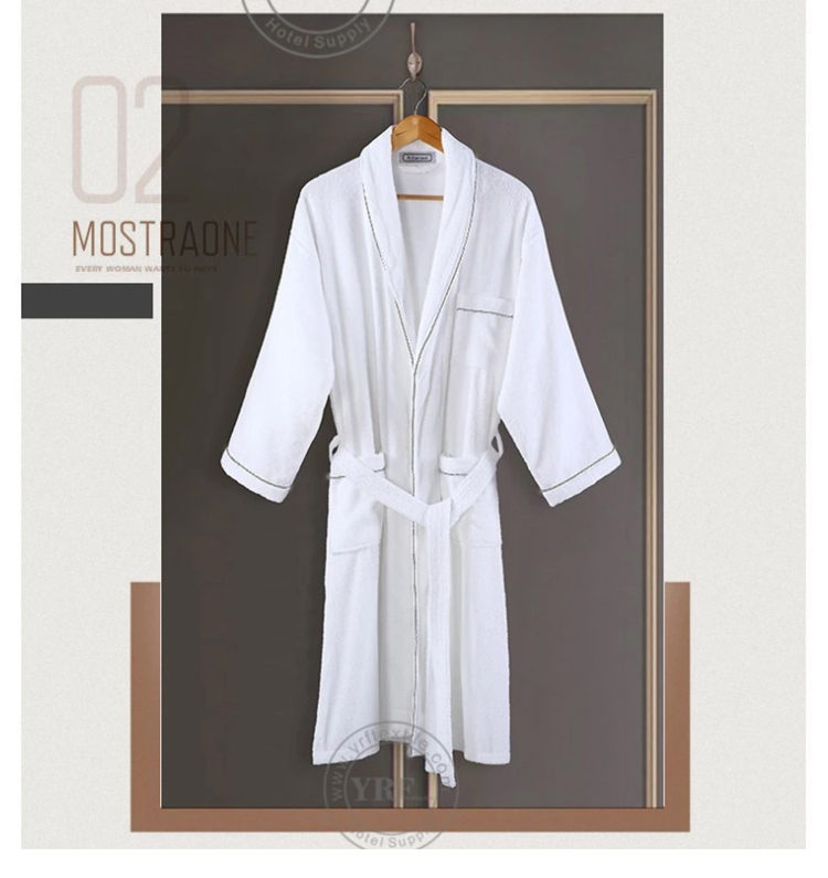 Luxury 100% Polyester Bathrobe