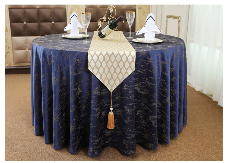 Shiny Table Cloths