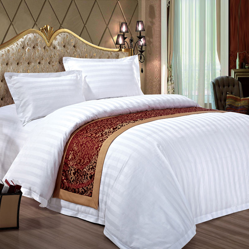 Comfortable Hotel Bedding