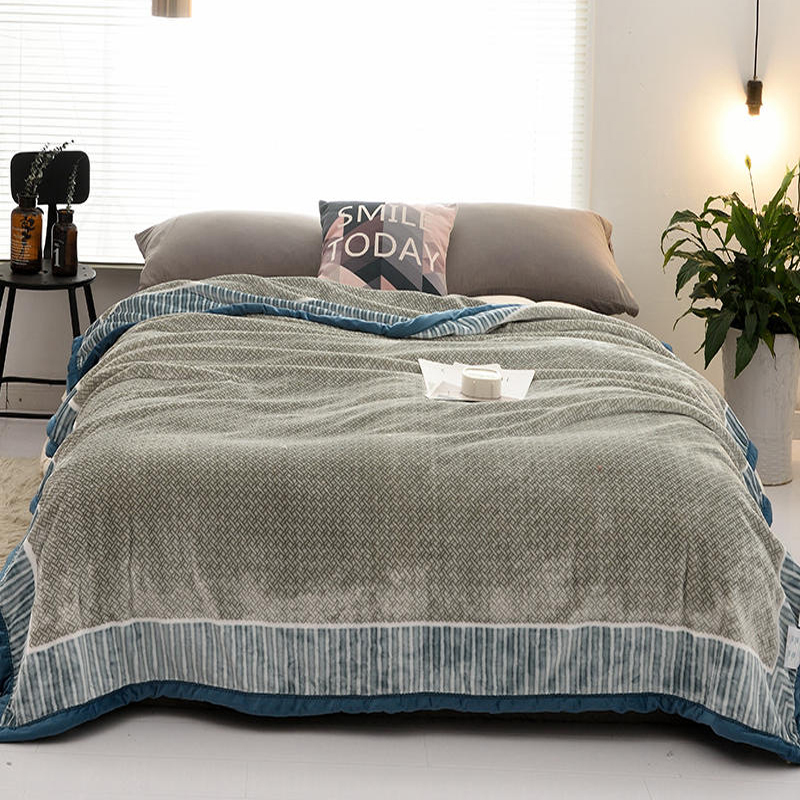 Cozy Polyester Lightweight blankets