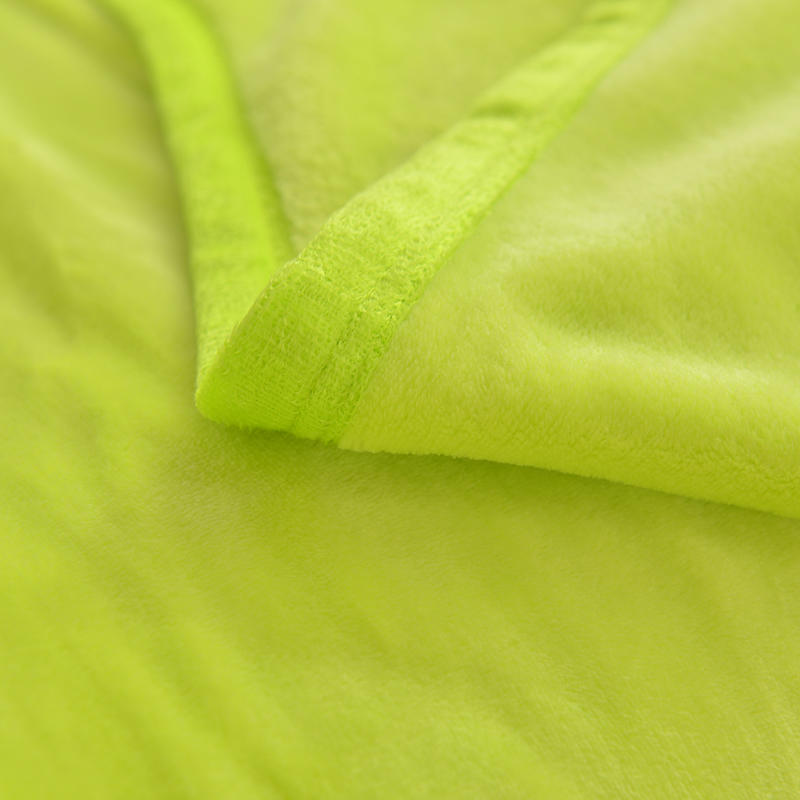 Hotel Blanket 100% Polyester Plain Color