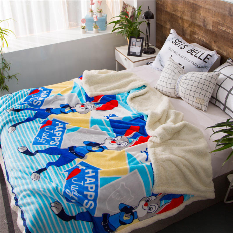 Modern Style Polyester Blanket Warm