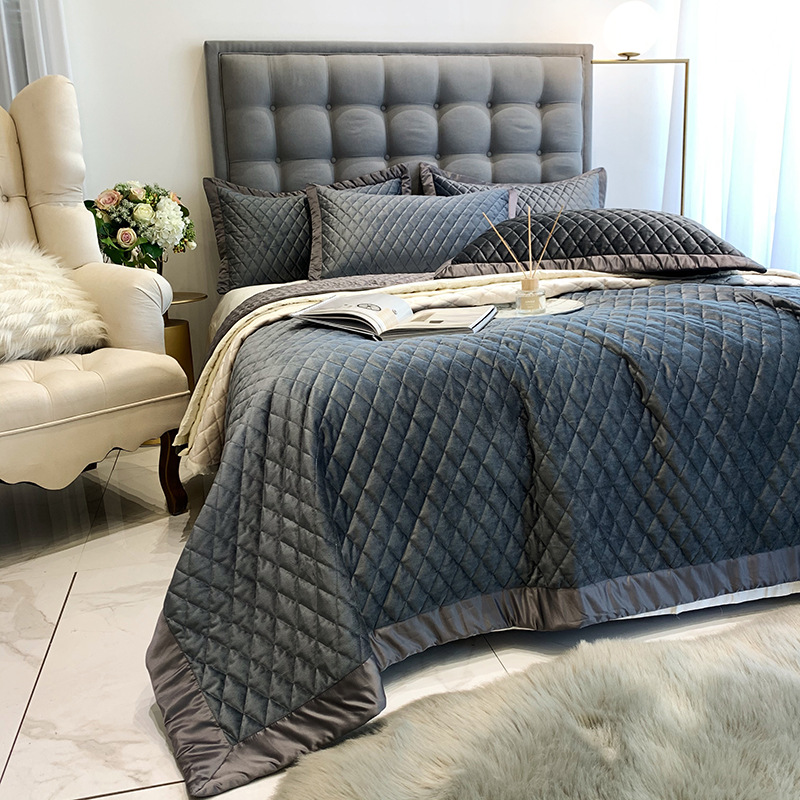 Luxury Queen Bed Bedspread