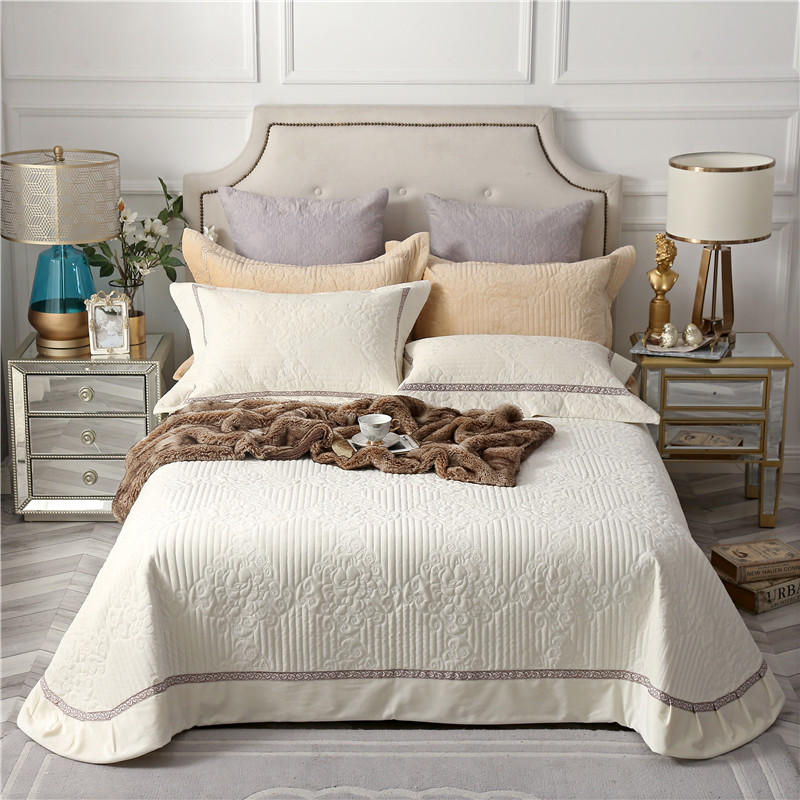 Luxurious King Size Bedspread