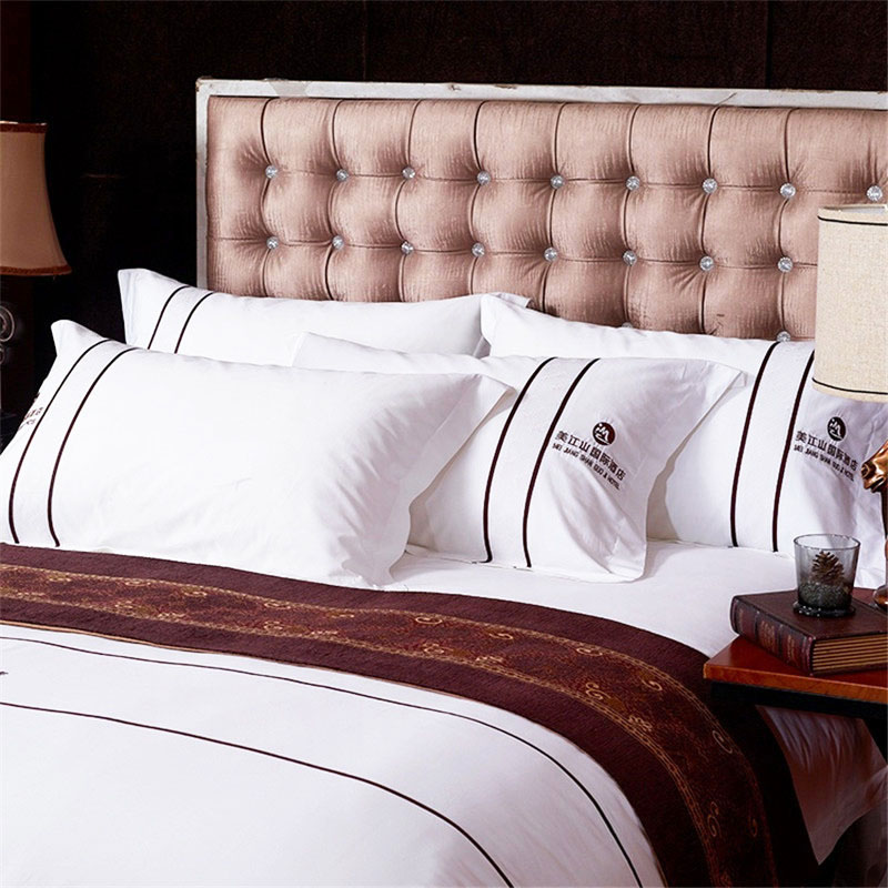700 Thread Count bedsheets sets Egyptian Satin Embroidered