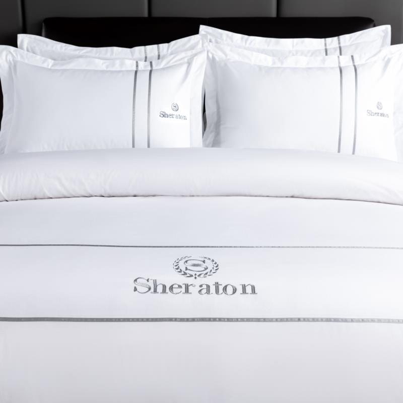 White Classic Hotel Bedding Full XL