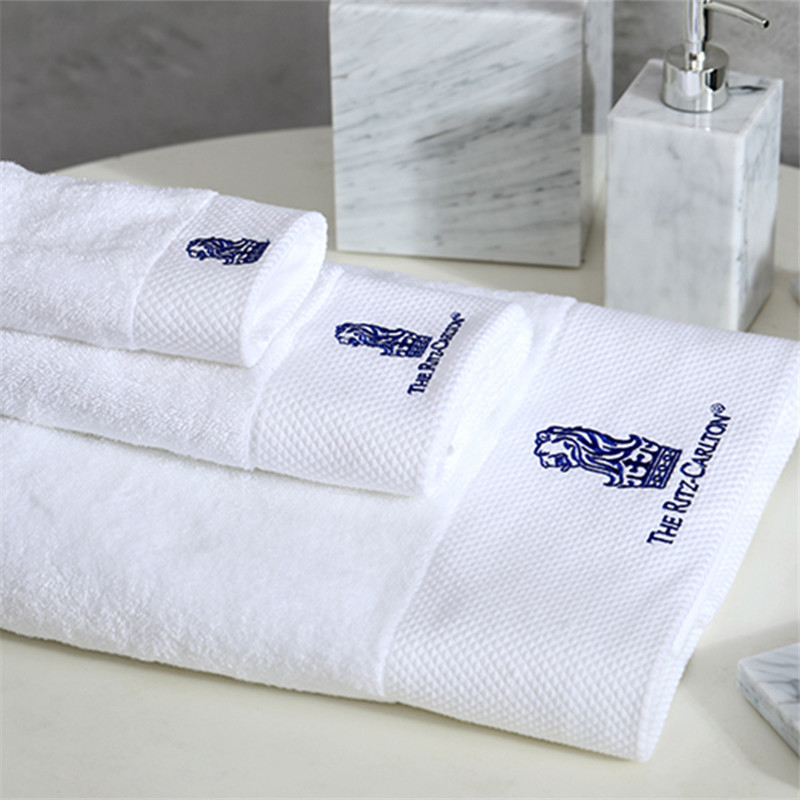 Custom Logo hotel bath towel 100% Cotton