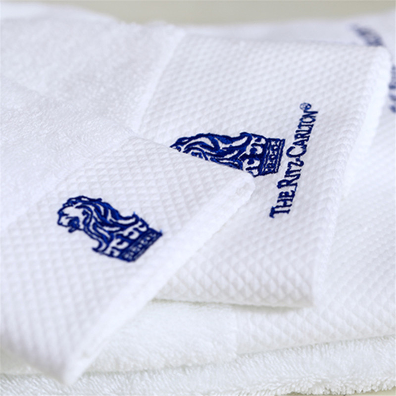 hotel bath towel White Color Custom Logo