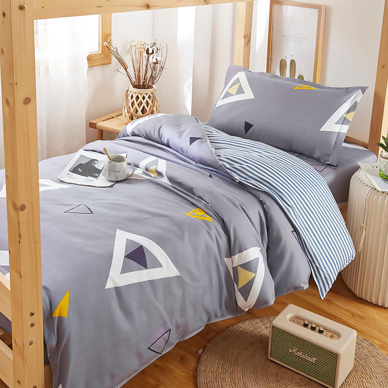 Hote Duvet Cover With Geometirc Design,