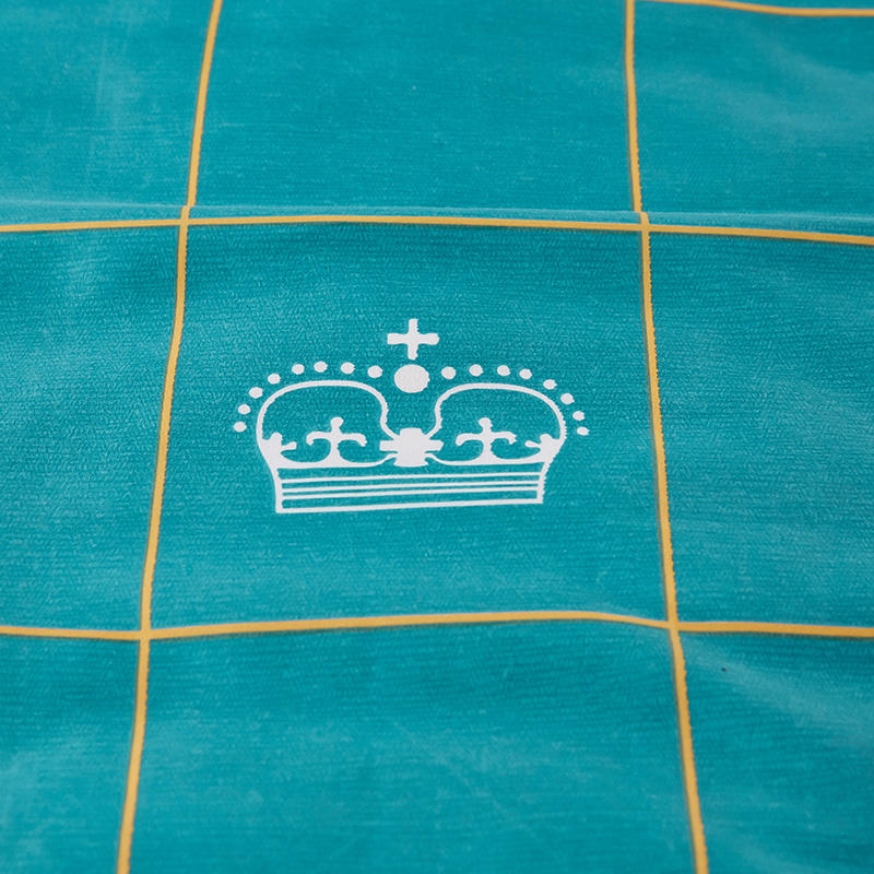 Bed Linen Sets With Blue Stitching Line