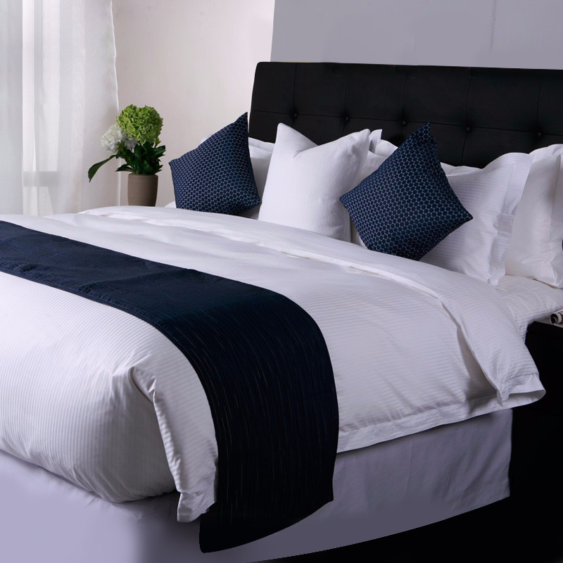 Cotton Polyester White Stripe Bedding Set