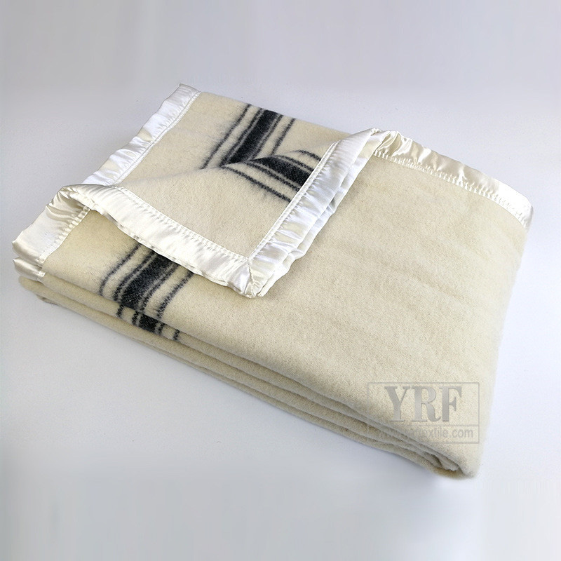 Andorra Relief ShelteR Blanket