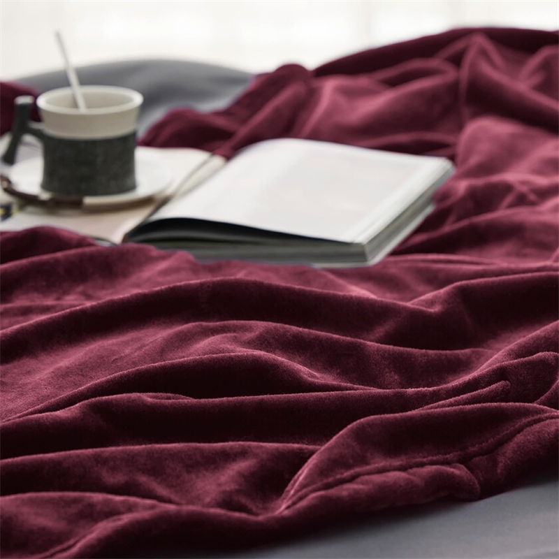 Emergency Multifunctional Flannel Blanket