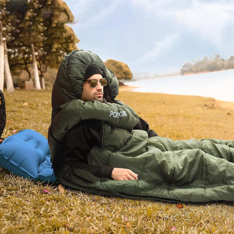 4.4 pounds waterproof sleeping bag