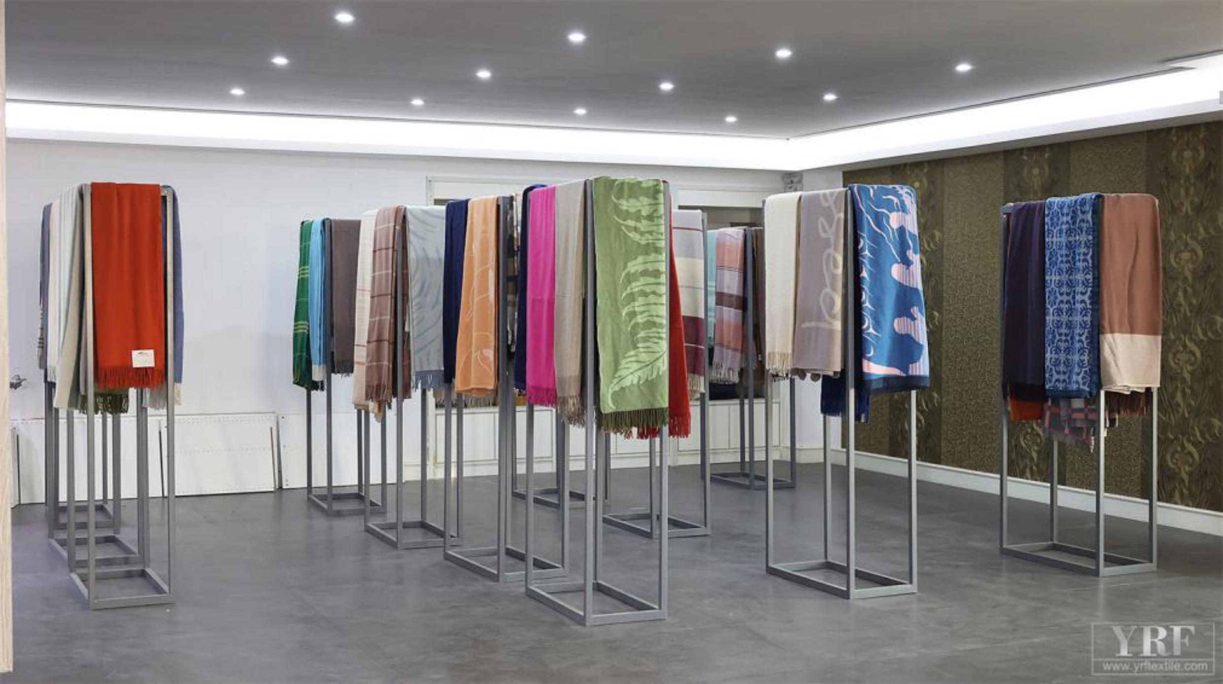 bulk emergency relief blanket procuremen
