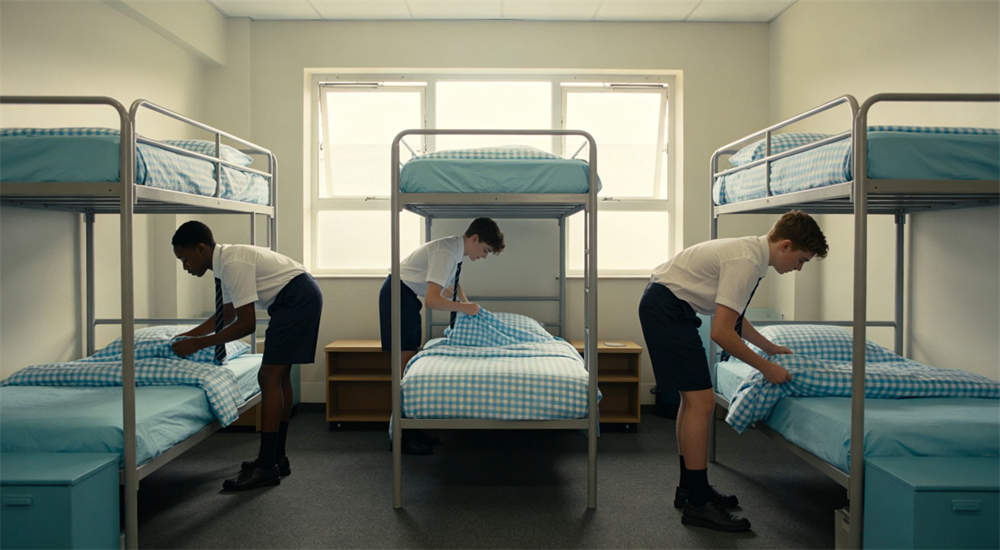 School dormitory bedding in university student dormitory room, wash‑resistant bedding for campus life School dormitory bedding in university student dormitory room, wash‑resistant bedding for campus life