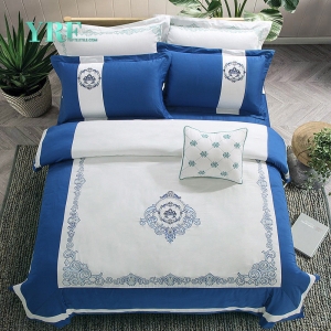 Deluxe Inn embroidered bed sheets