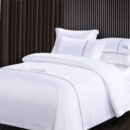 Soft Luxury Customized 100% Cotton 4PCS White Hotel Collection Linen Duvet Cover