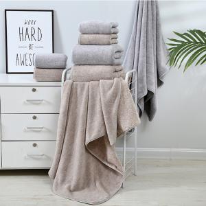 Custom Design Colored and Embroidered Thick Soft Skin-friendly Absorbent Bath Towel