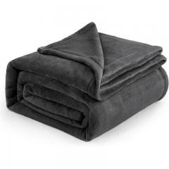 Cold protection poly-cotton blanket