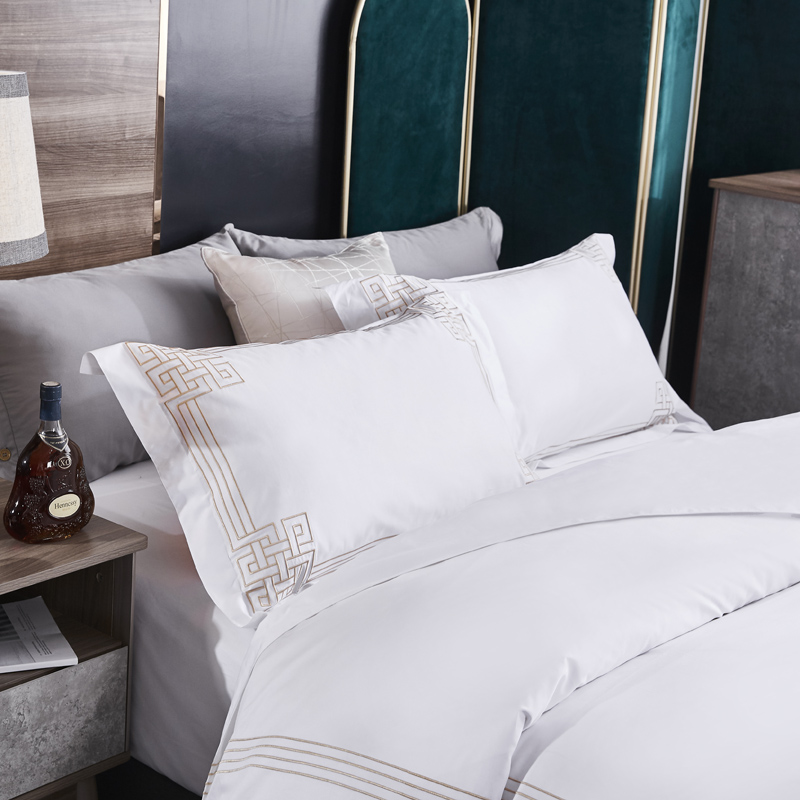 Why most of the hotel bed linen with white?